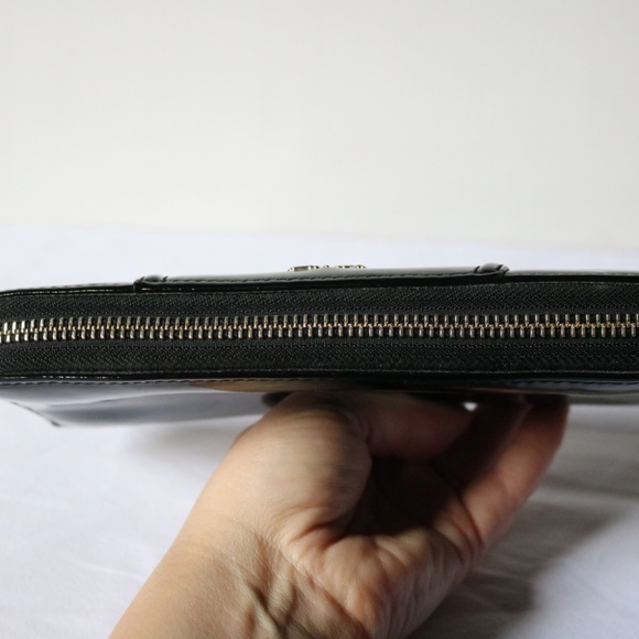COACH Vintage Black Patent Leather 'Madison' Zip Around Pleated Wallet - Picture 7 of 7